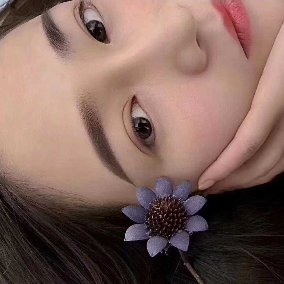 琪小姐